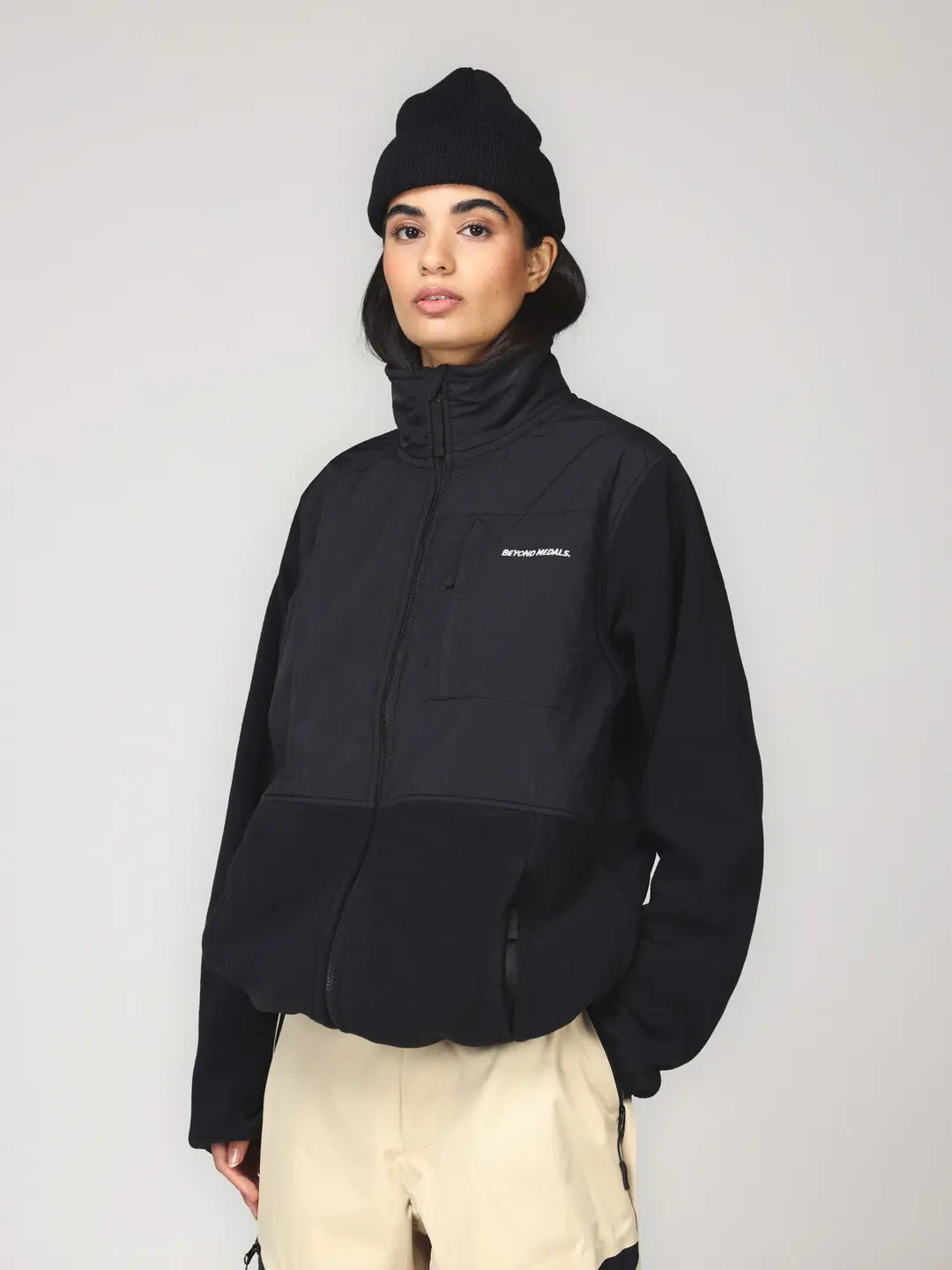 Beyond Medals - FLEECE TAKKI Musta