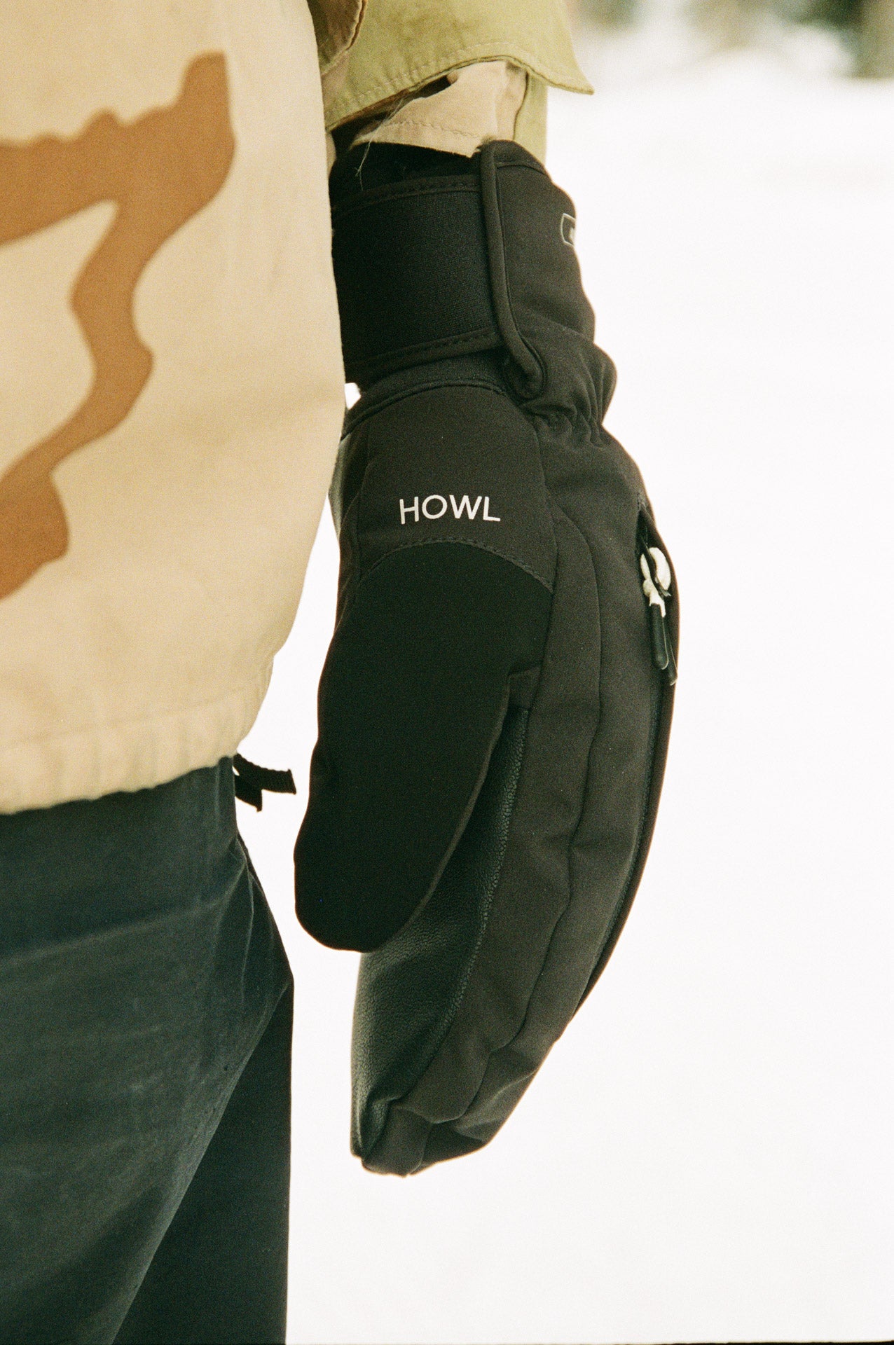 Howl Supply - POCKET MITT Musta