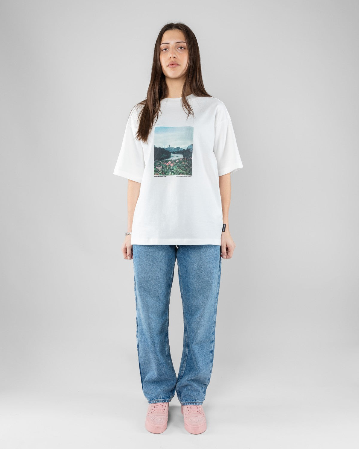 Mitalien ulkopuolella - Tokion t-paita