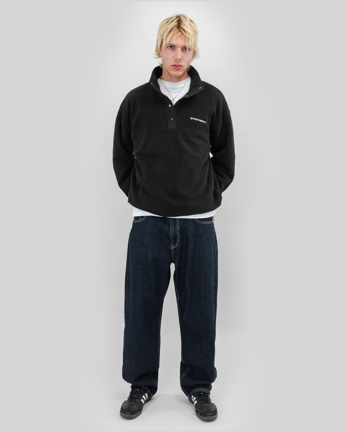 Beyond Medals - Half Snap Fleece -paita, musta