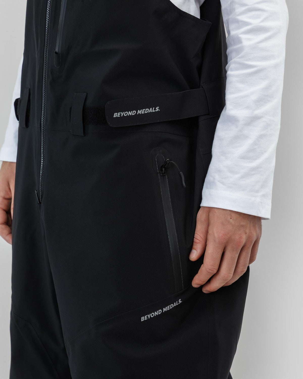 Beyond Medals - Tekninen ruokalappu 3L Musta