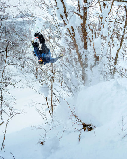 Beyond Medals - Tekninen ruokalappu 3L Musta