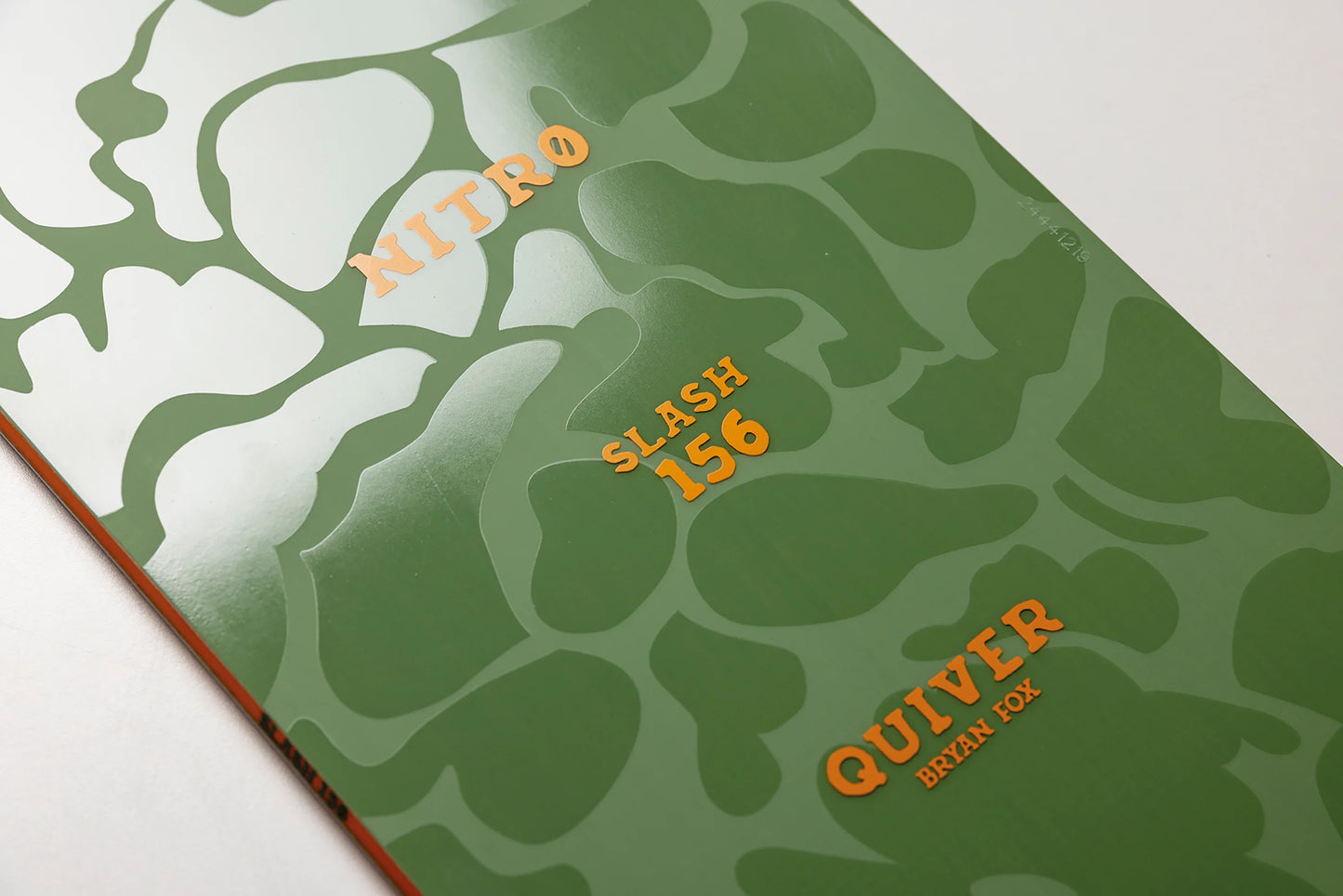 Nitro-lumilaudat - Slash