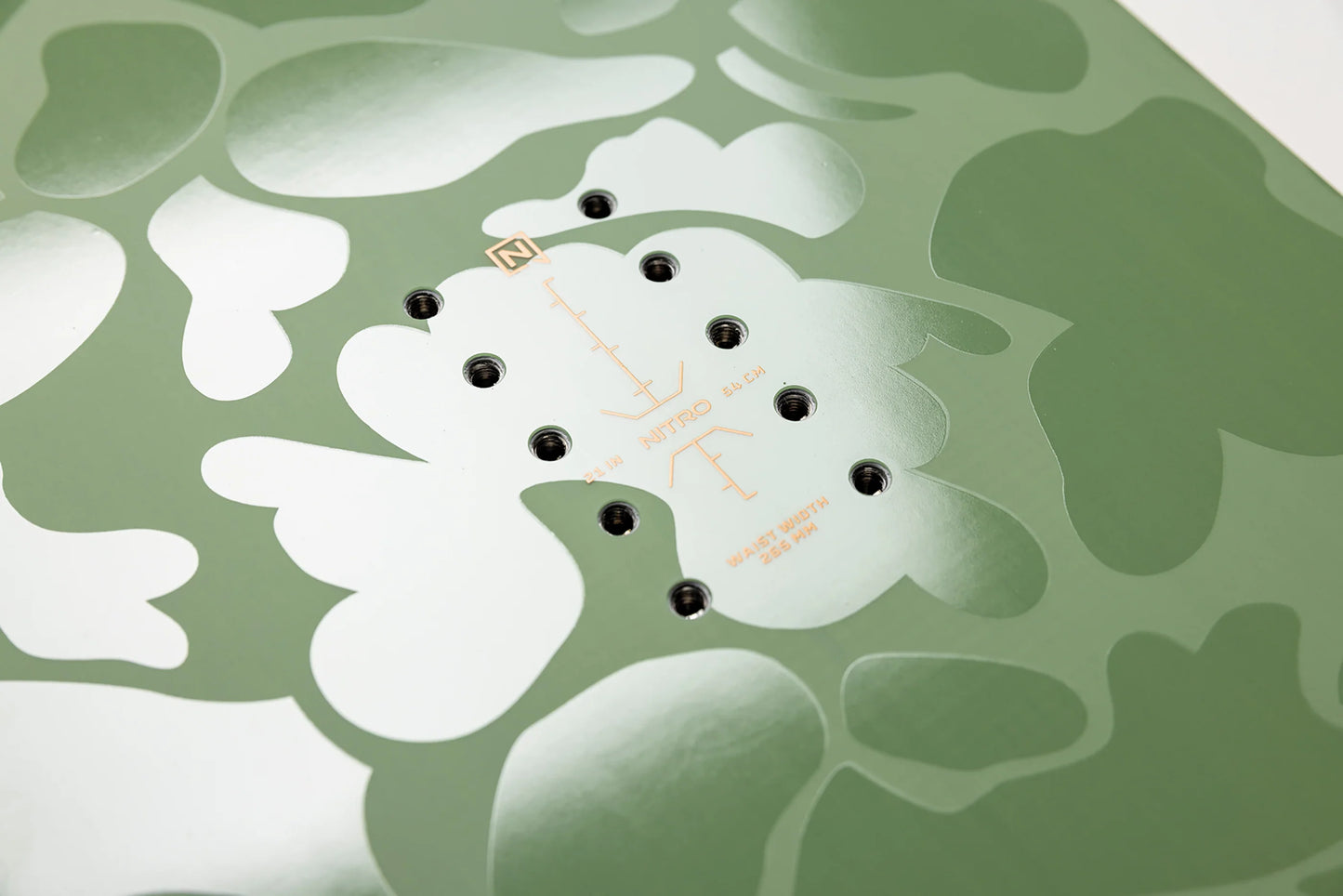 Nitro-lumilaudat - Slash