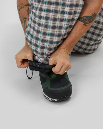 Beyond Medals - Ruutukuvioiset Parkkihousut