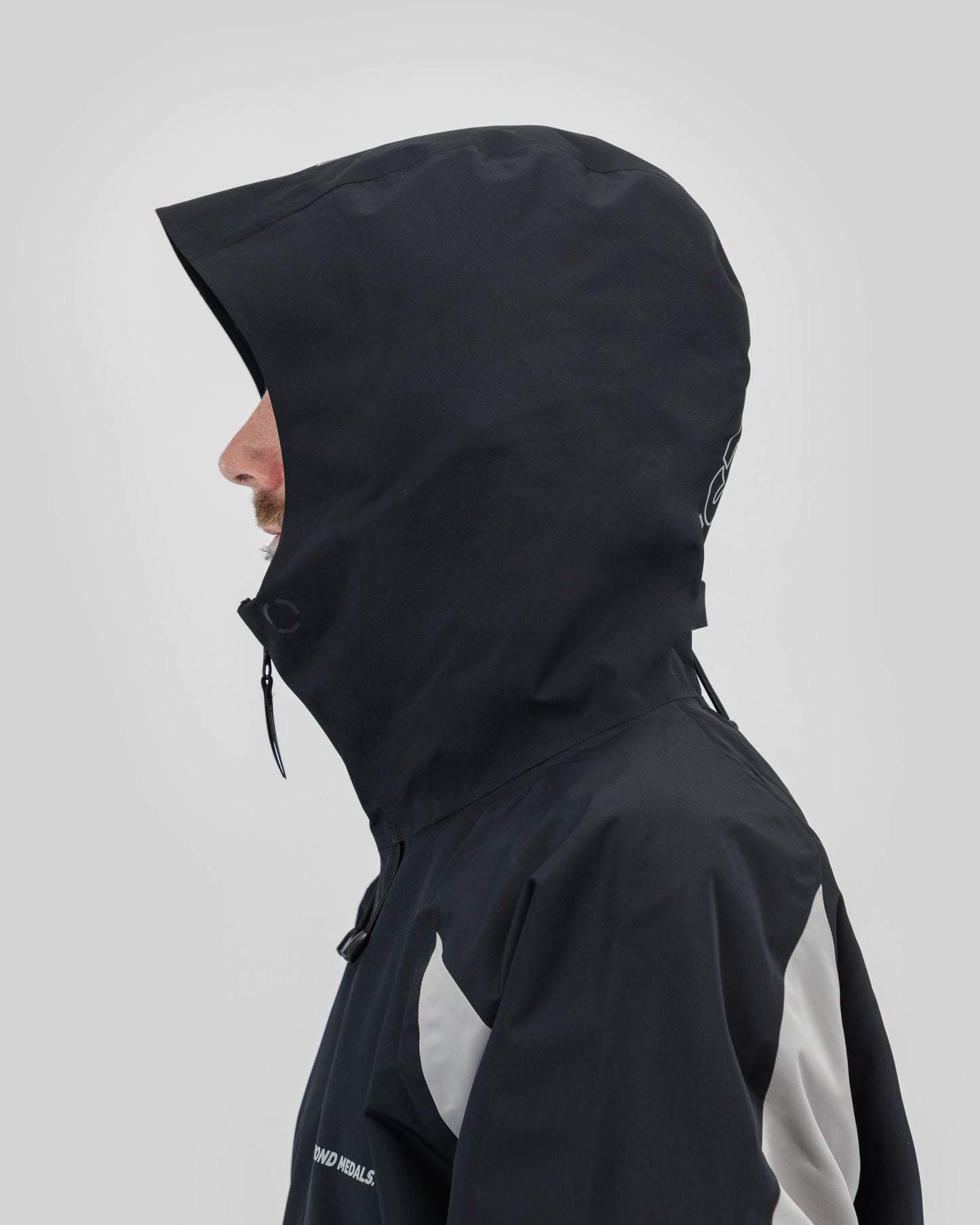 Beyond Medals - Retroanorakki 2L Musta