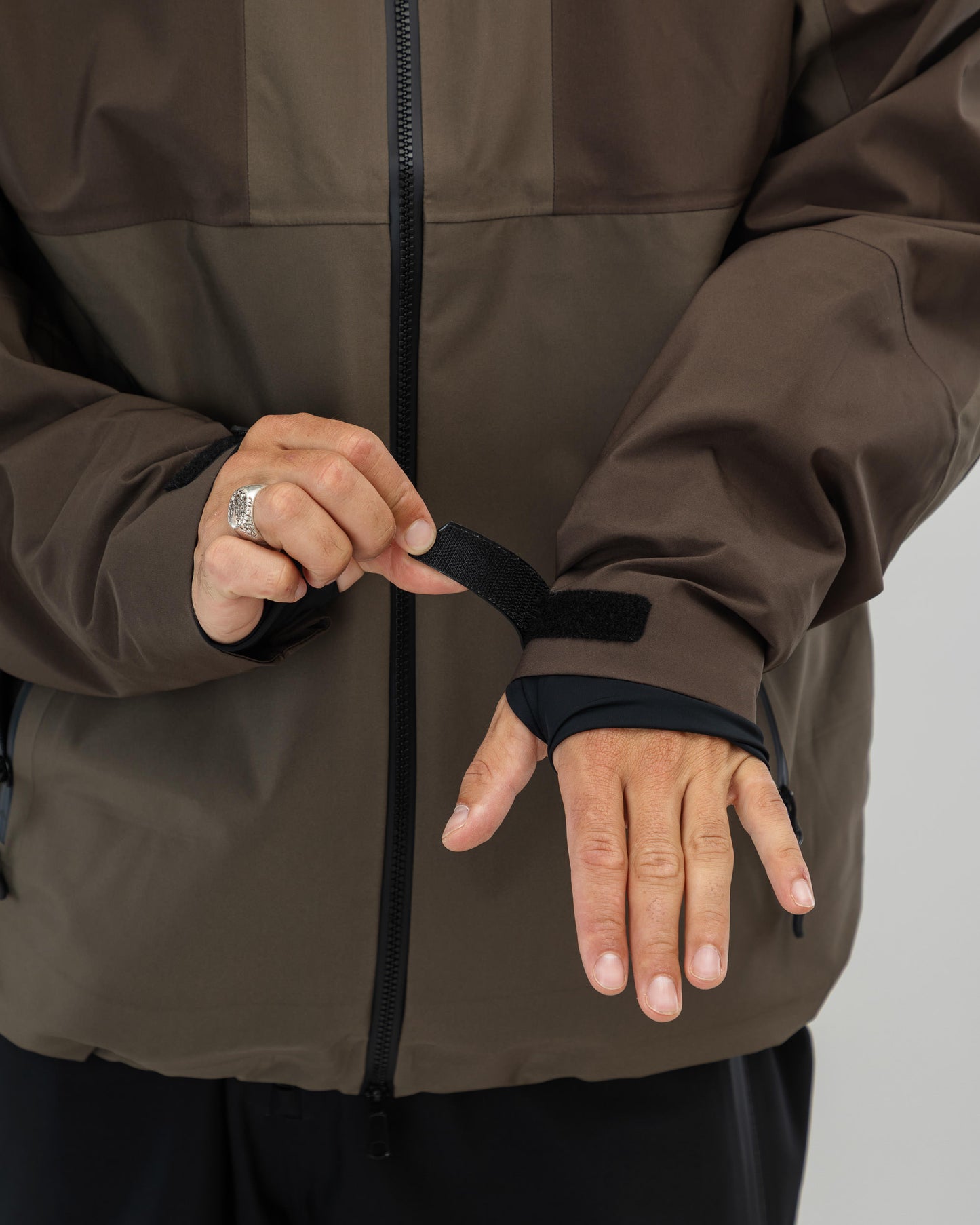 Beyond Medals - Tekninen takki 3L Ruskea