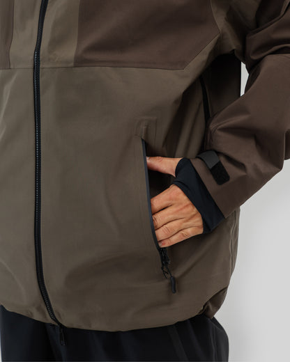 Beyond Medals - Tekninen takki 3L Ruskea