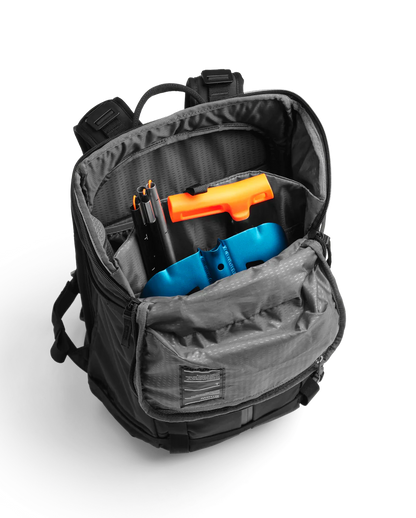 Db Journey - Eräilyreppu 25L Musta