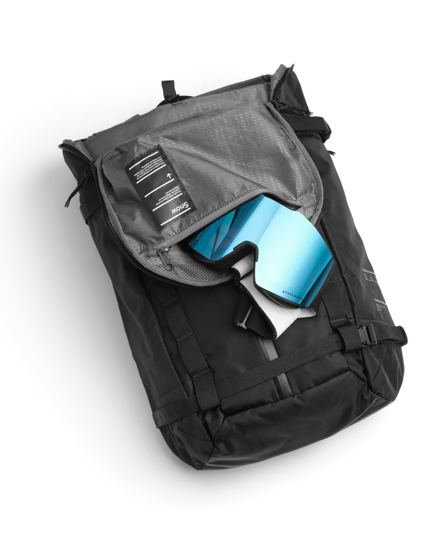 Db Journey - Eräilyreppu 25L Musta