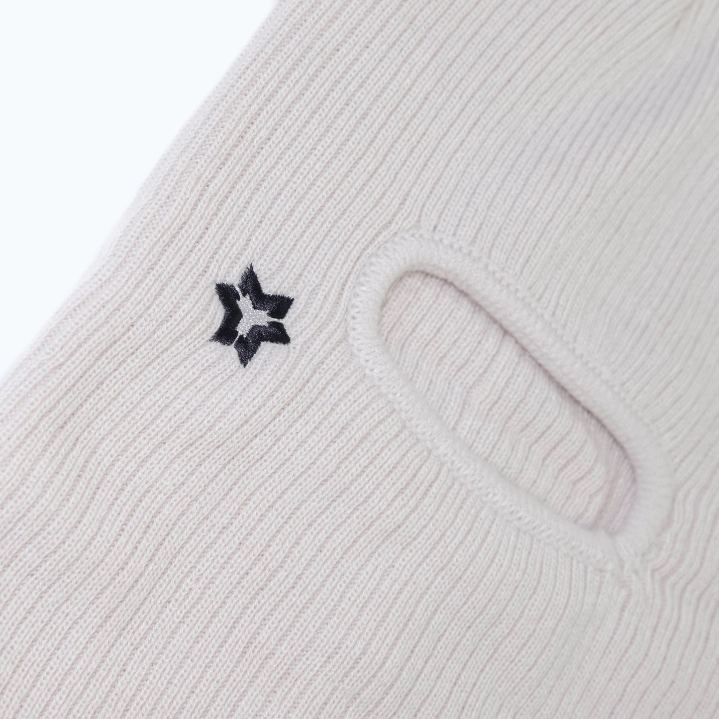 Method - Neulottu balaklava luonnonvalkoinen