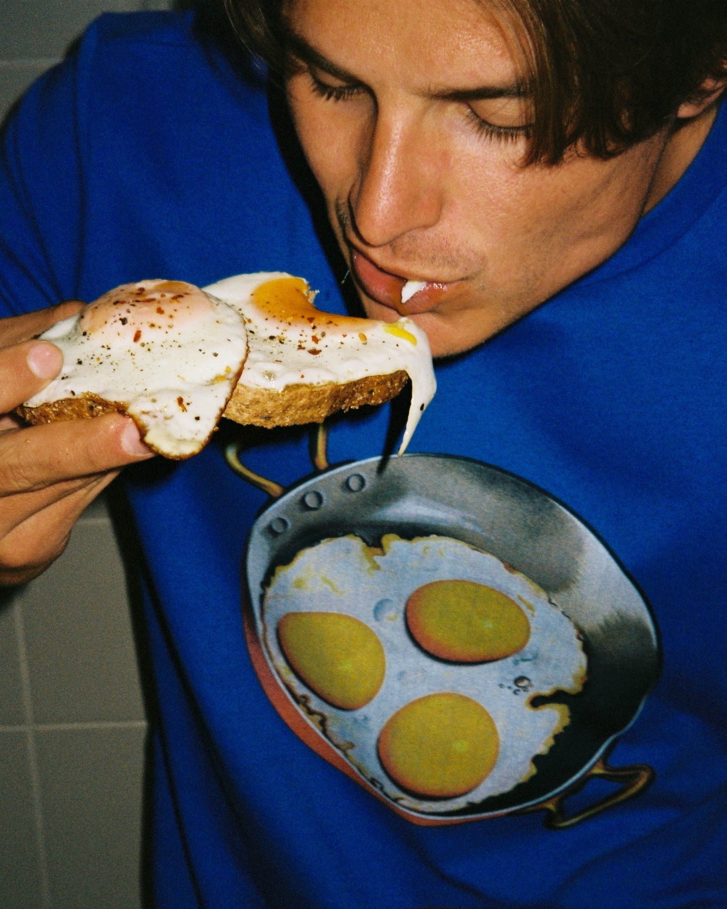 The Loose Company - Eggs T-paita